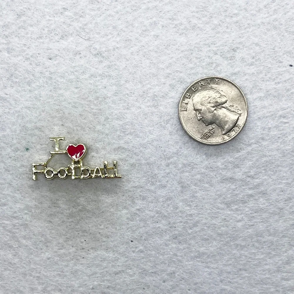 🔮 5/$25‎ Vintage I Love Football Pin